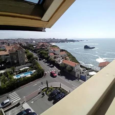 Regina T2 Vue Ocean Apartment *